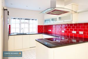 Kitchen- click for photo gallery